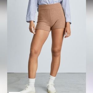 Everlane Cozy Stretch Short